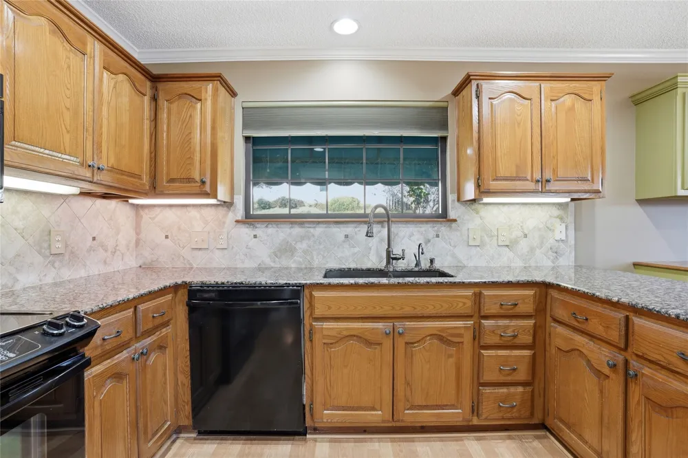 1711 Valley Road Sapulpa, OK 74066