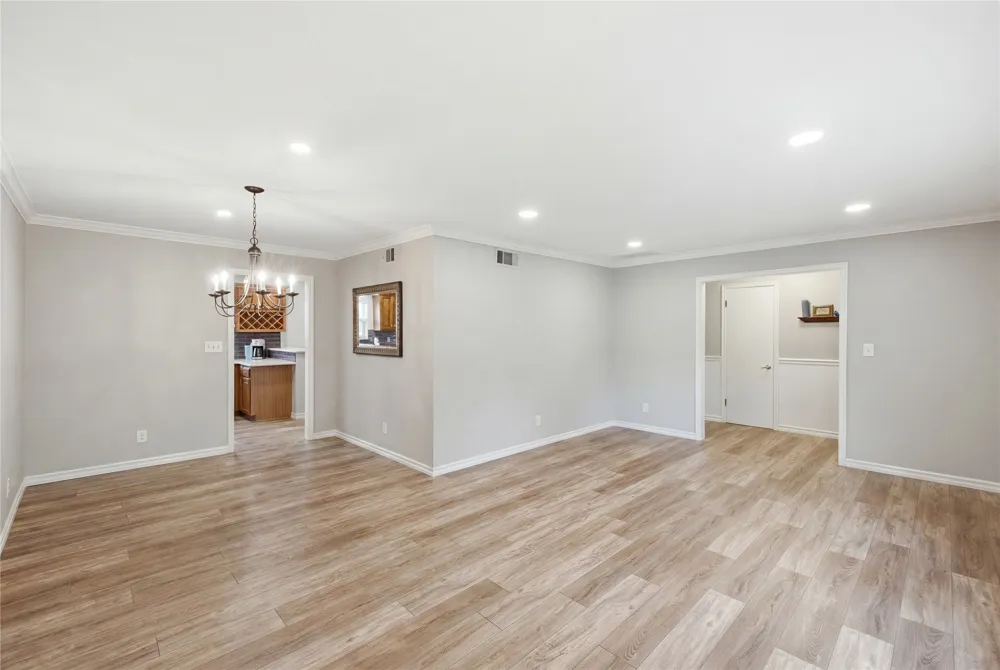 4157 E 47th Street Tulsa, OK 74135