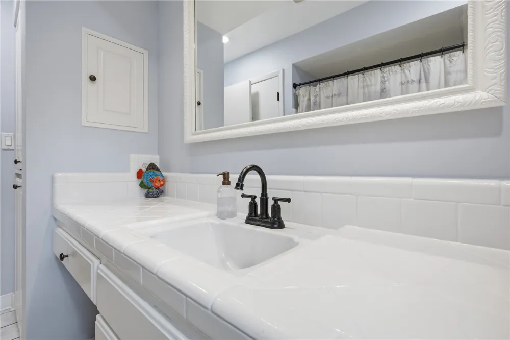 4157 E 47th Street Tulsa, OK 74135