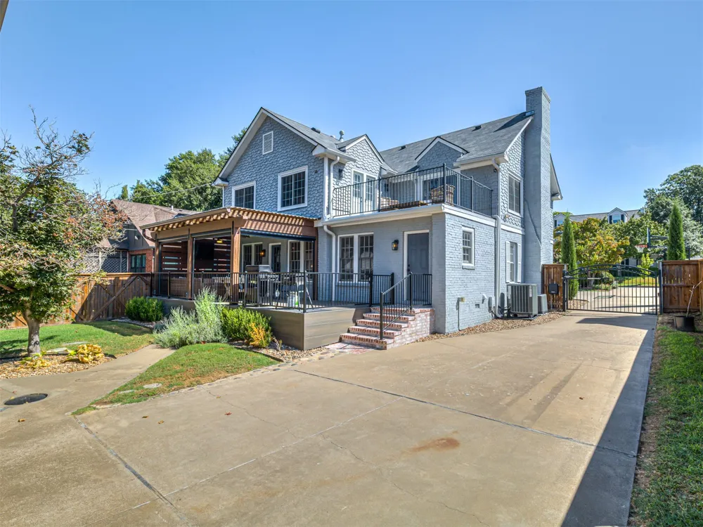 1934 S Evanston Avenue Tulsa, OK 74104
