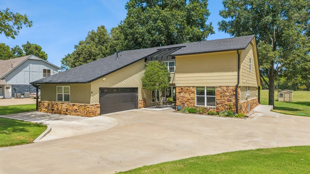 6525 S 221st East Avenue Broken Arrow, OK 74014