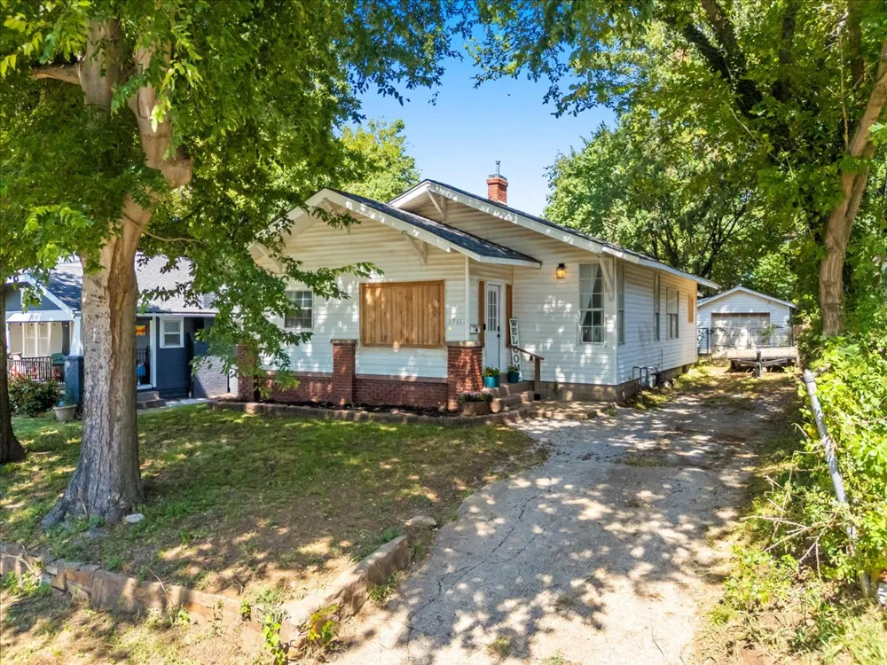 1911 W Cameron Street Tulsa, OK 74127