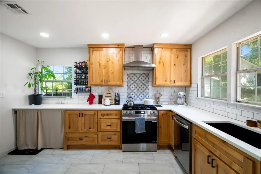 1911 W Cameron Street Tulsa, OK 74127