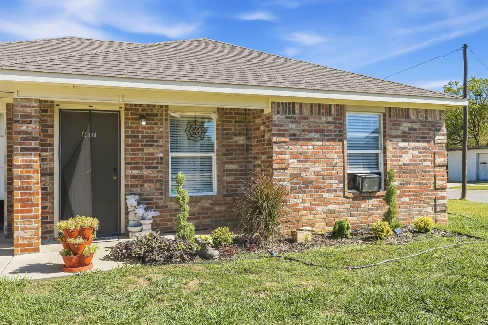 617 NE 6th Avenue Ardmore, OK 73401