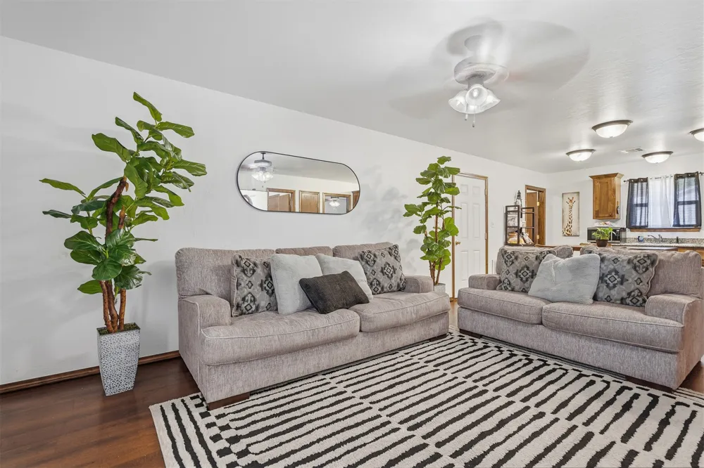 617 NE 6th Avenue Ardmore, OK 73401
