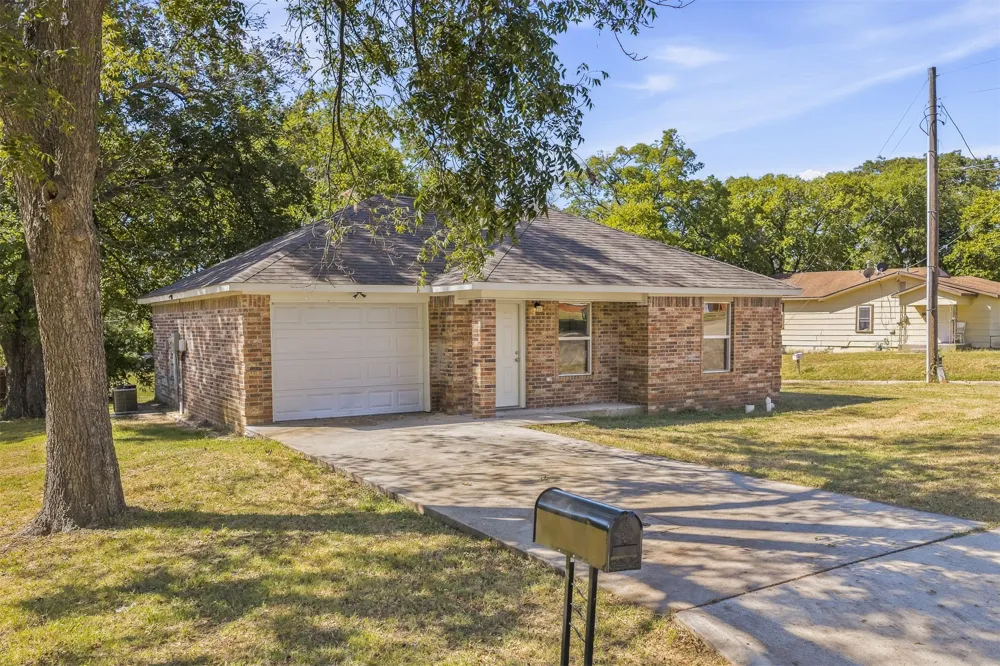 702 SE White Street Ardmore, OK 73401