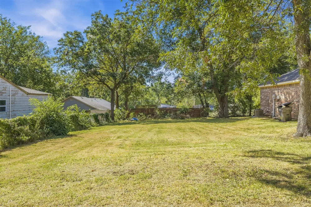 702 SE White Street Ardmore, OK 73401