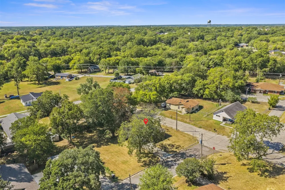 702 SE White Street Ardmore, OK 73401