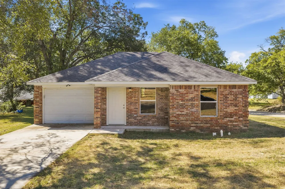 702 SE White Street Ardmore, OK 73401