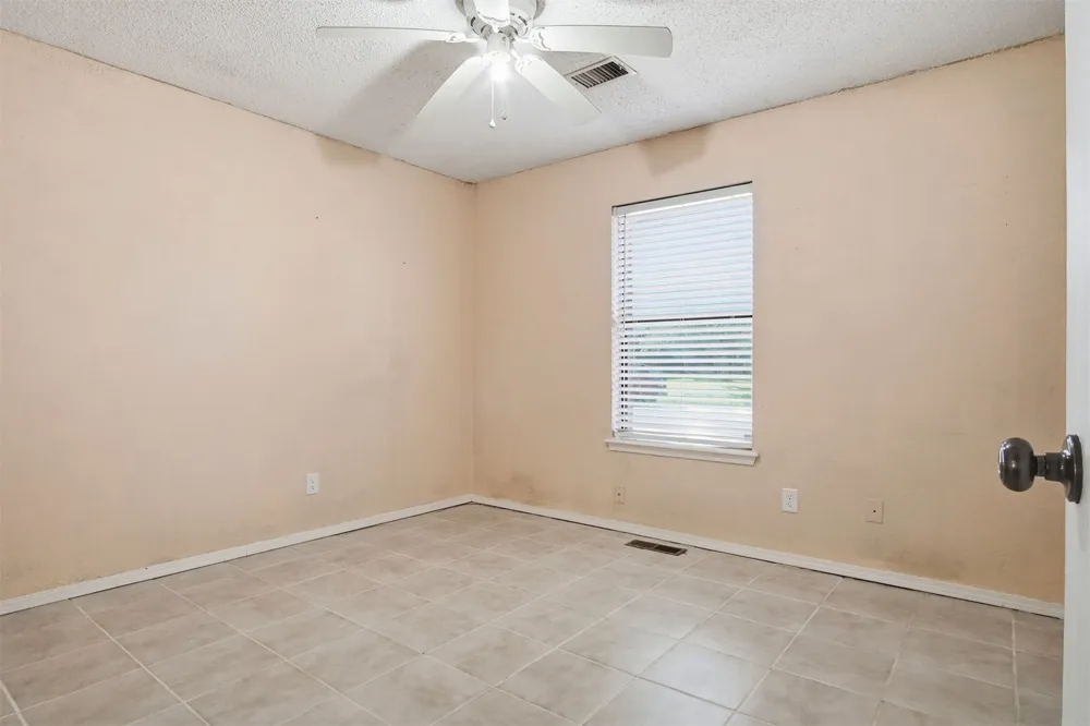 2002 W Ithica Street Broken Arrow, OK 74012