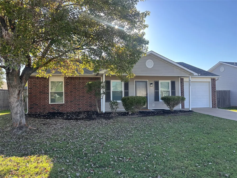 8927 151st EastAvenue Owasso, OK 74055