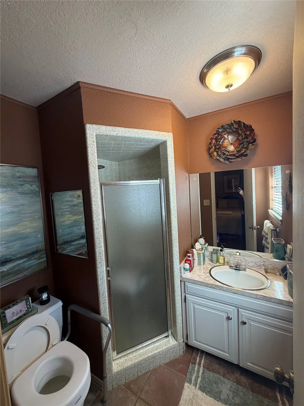 8 Town and Country Circle Ardmore, OK 73401