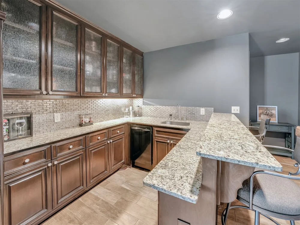 10610 S Nandina Court Jenks, OK 74037