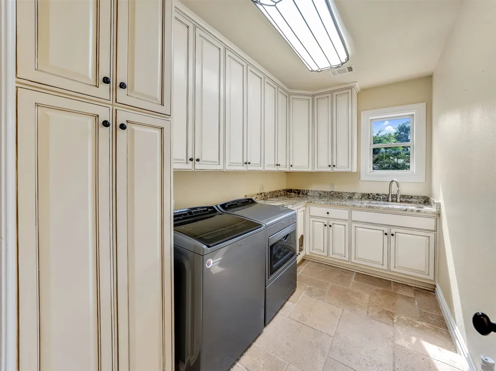 10610 S Nandina Court Jenks, OK 74037