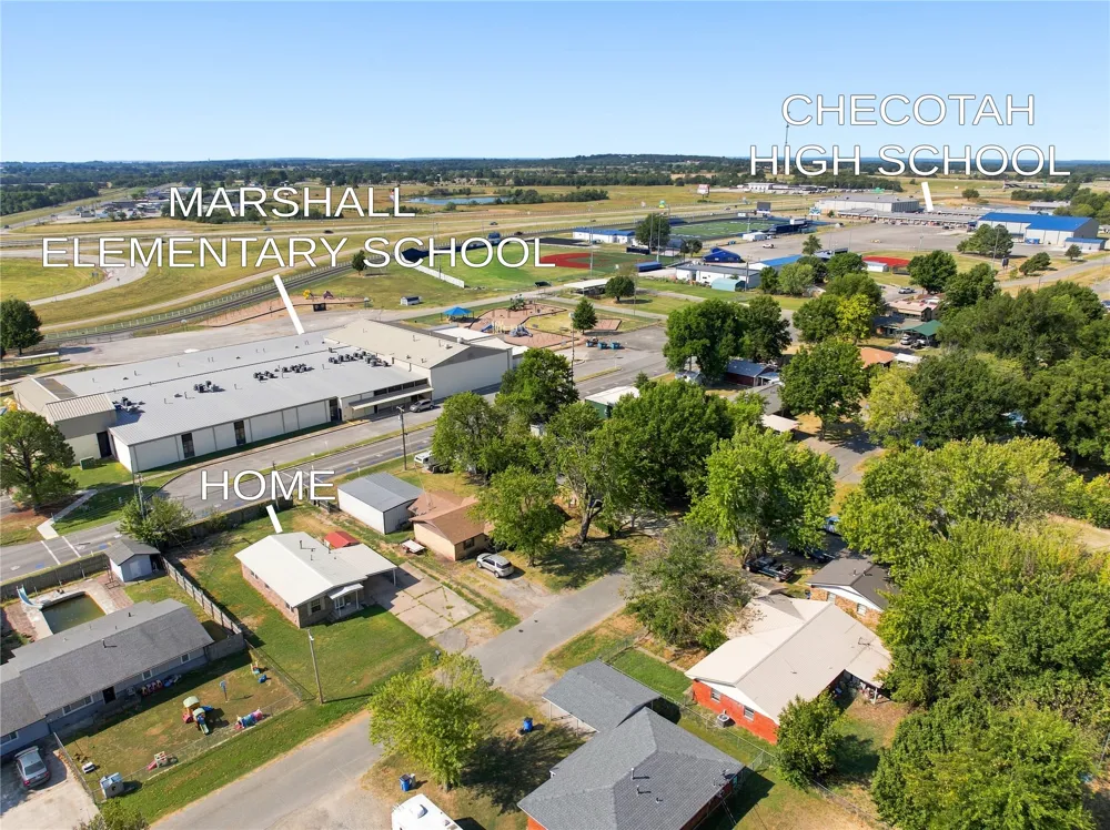 212 Duncan Avenue Checotah, OK 74426