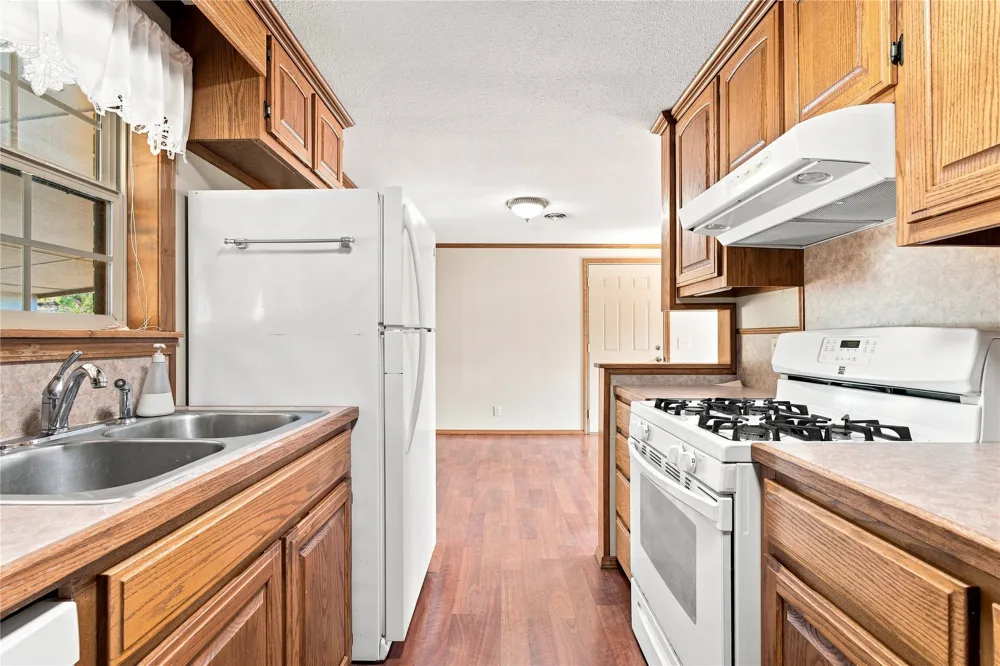 212 Duncan Avenue Checotah, OK 74426