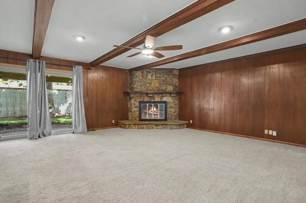 1713 E 60th Street Tulsa, OK 74105