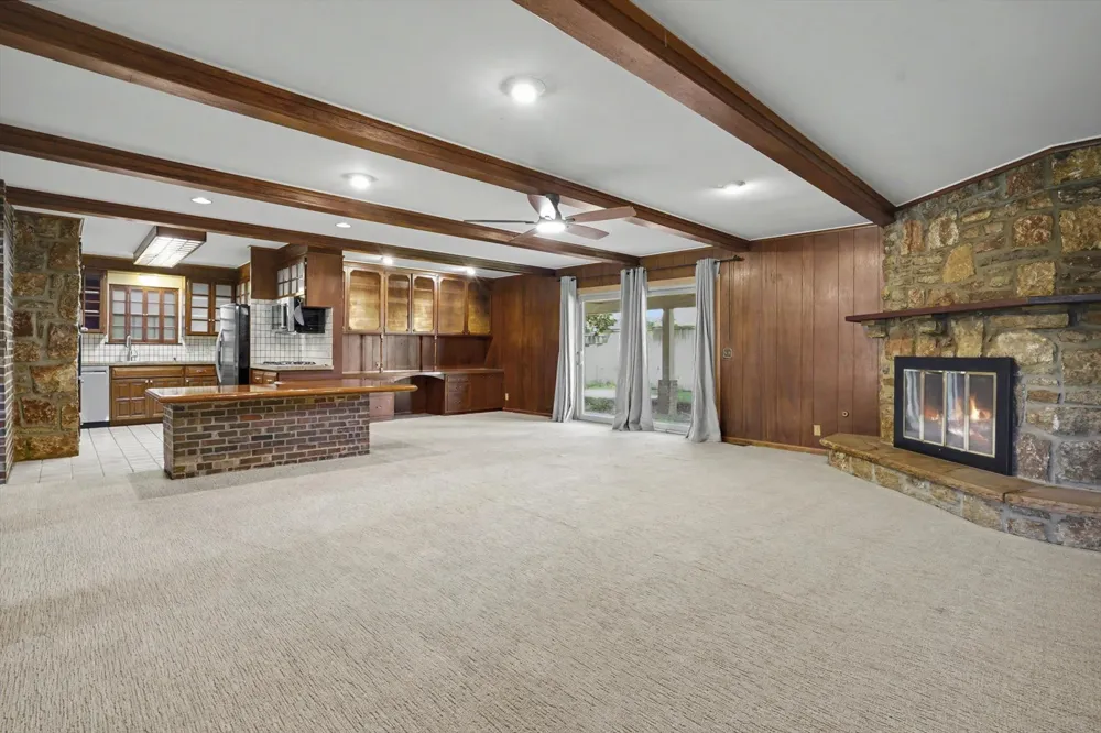 1713 E 60th Street Tulsa, OK 74105