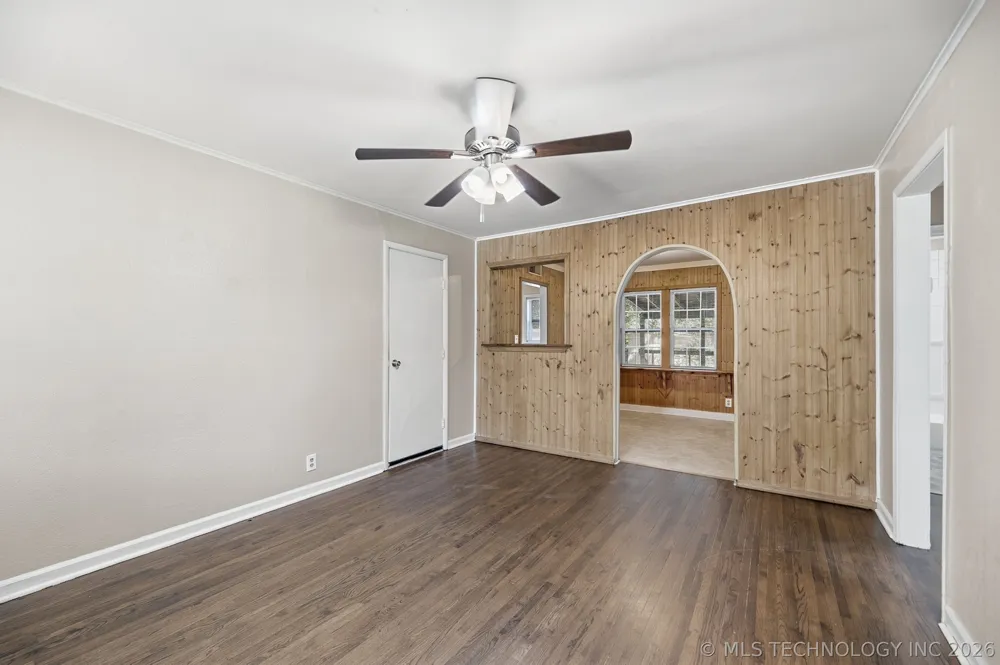 5951 E King Place Tulsa, OK 74115