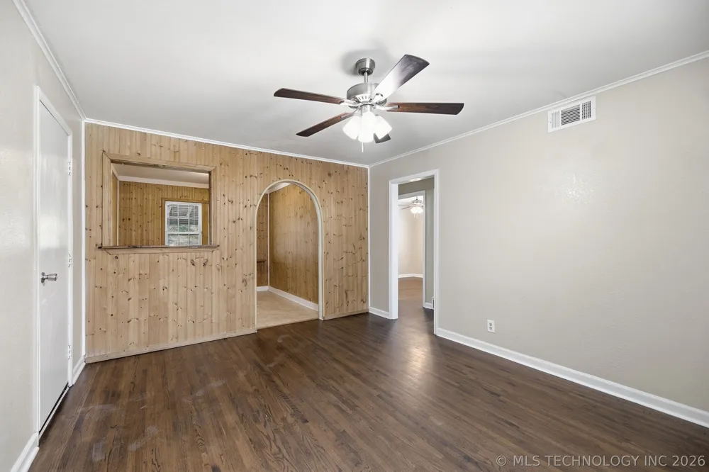 5951 E King Place Tulsa, OK 74115