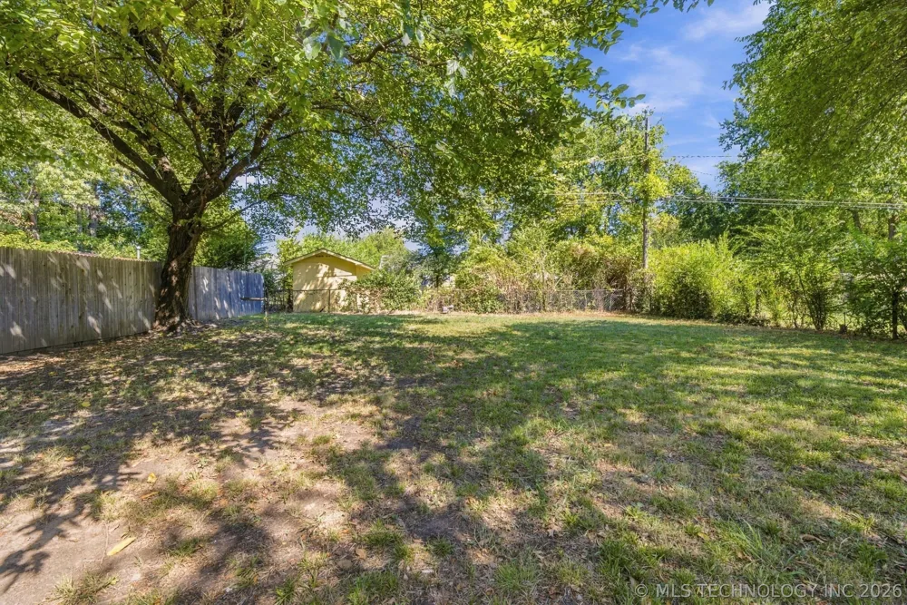 5951 E King Place Tulsa, OK 74115