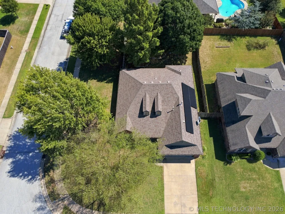 901 S 71st Street Broken Arrow, OK 74014