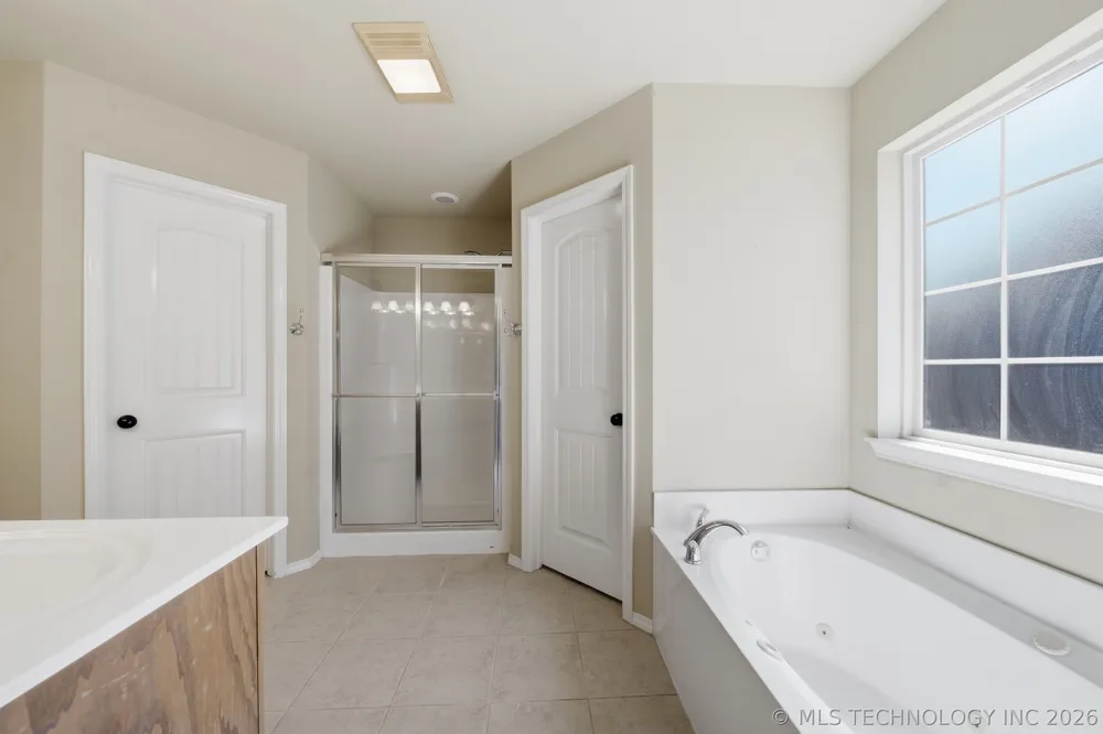 901 S 71st Street Broken Arrow, OK 74014