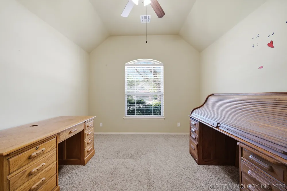 901 S 71st Street Broken Arrow, OK 74014