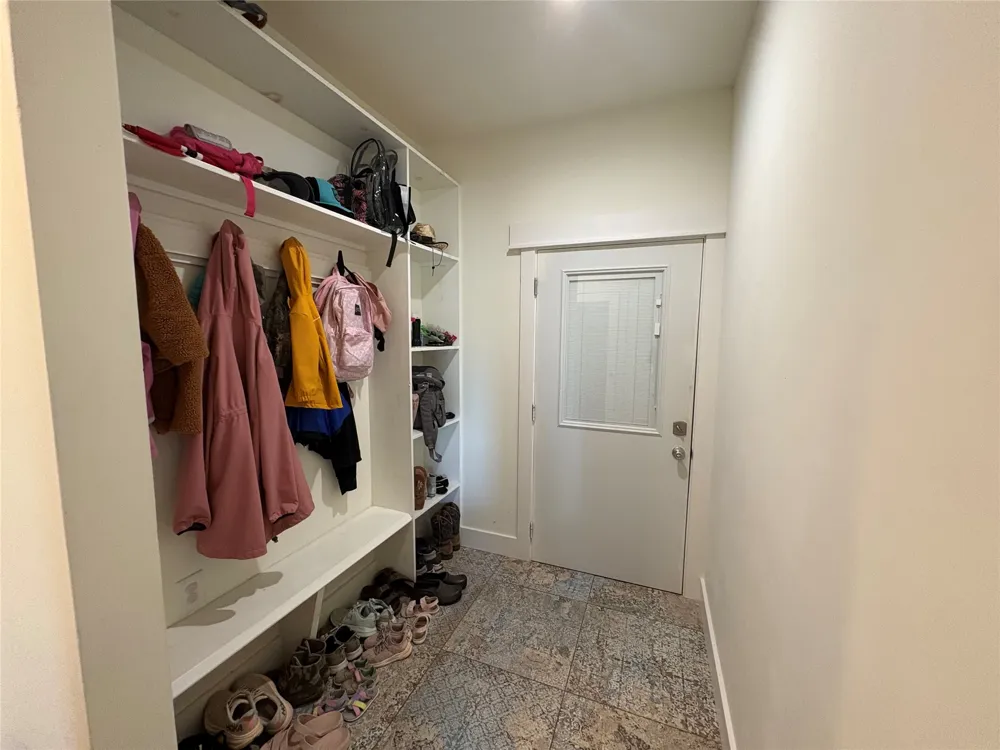 313 Nauvoo Hills Road Caddo, OK 74729