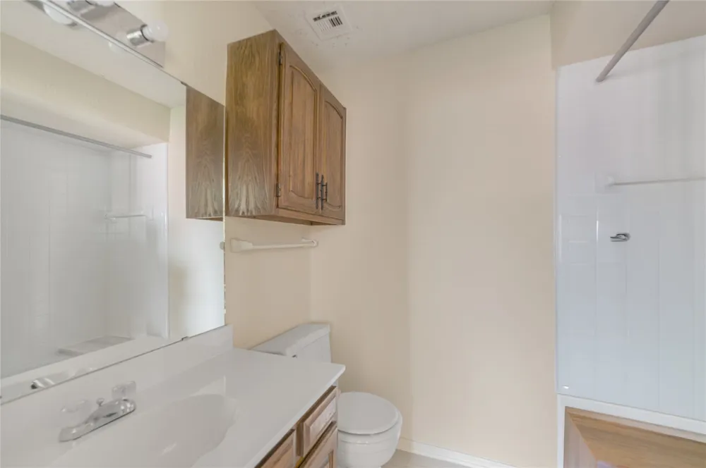 8966 E 56th Place Tulsa, OK 74145