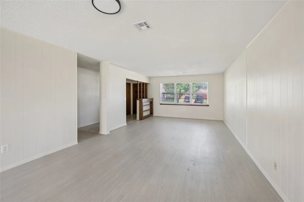 8966 E 56th Place Tulsa, OK 74145