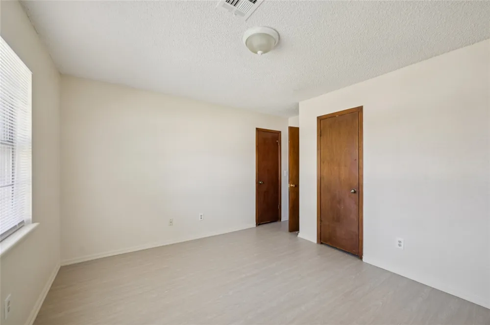 8966 E 56th Place Tulsa, OK 74145