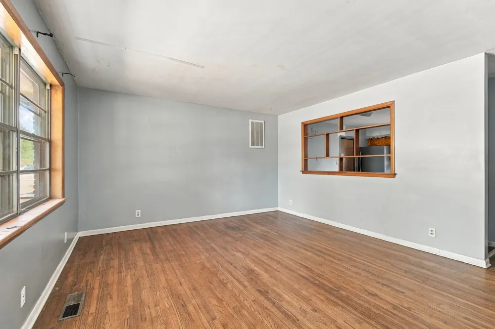 609 S 102nd East Avenue Tulsa, OK 74128