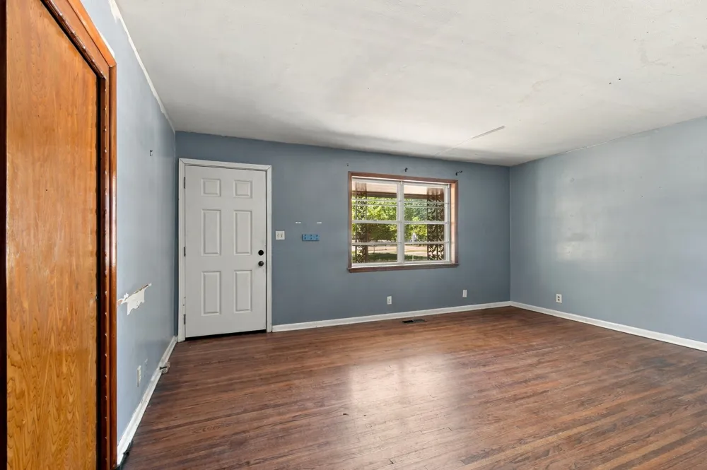 609 S 102nd East Avenue Tulsa, OK 74128