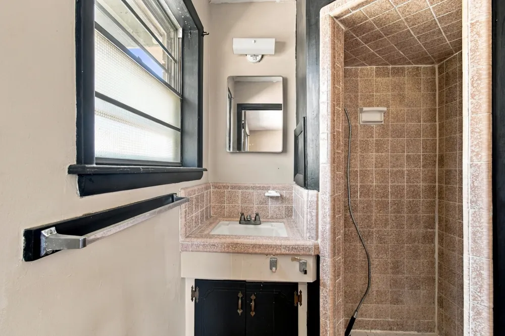 609 S 102nd East Avenue Tulsa, OK 74128