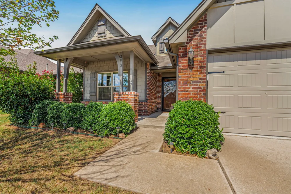 2612 W Van Buren Court Broken Arrow, OK 74011