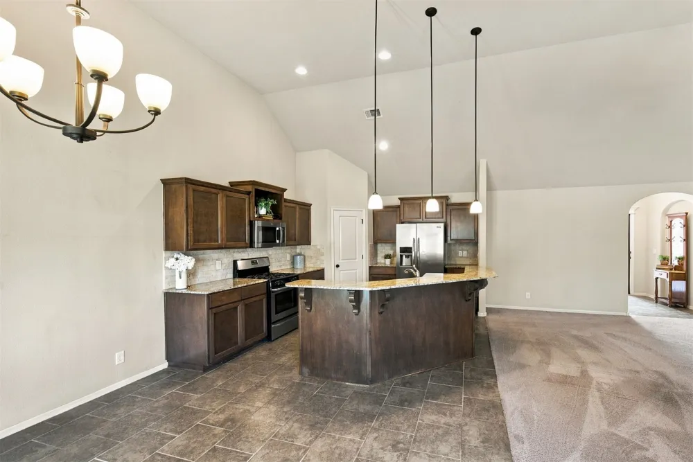 2612 W Van Buren Court Broken Arrow, OK 74011