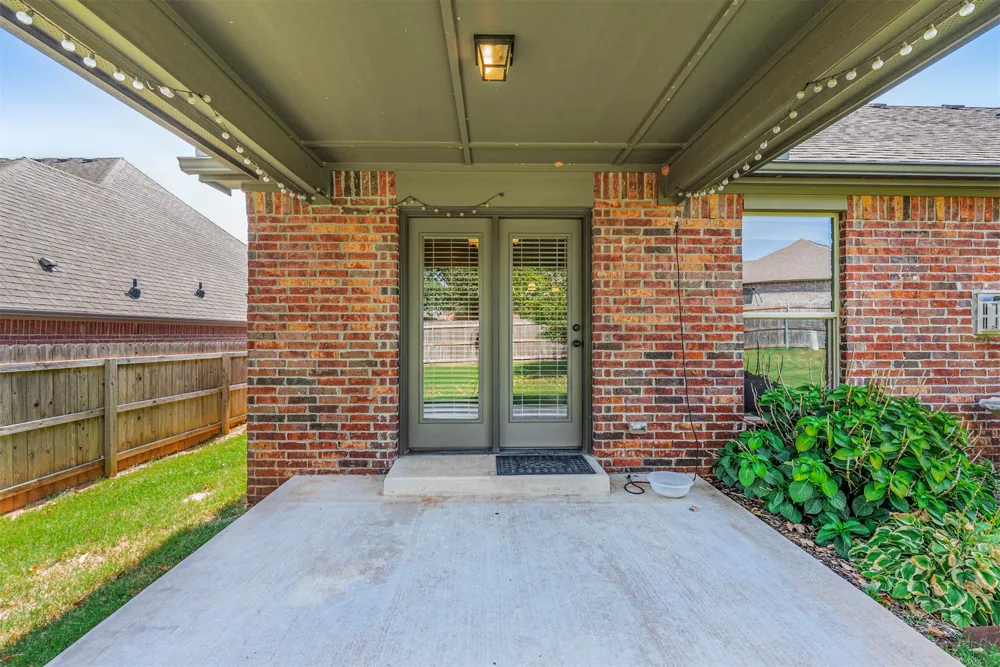 2612 W Van Buren Court Broken Arrow, OK 74011