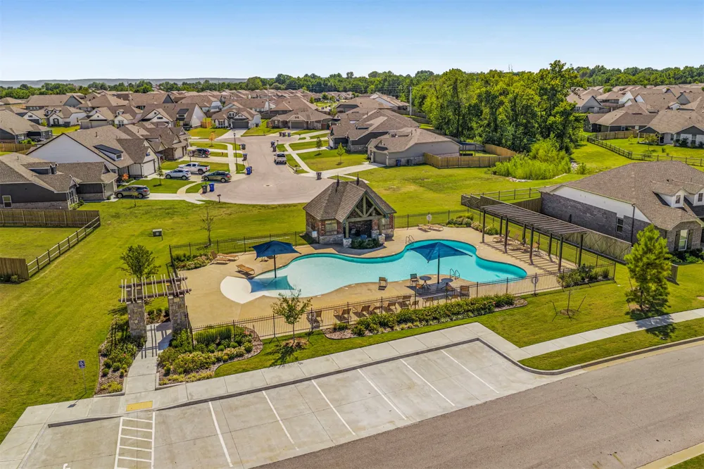 2612 W Van Buren Court Broken Arrow, OK 74011