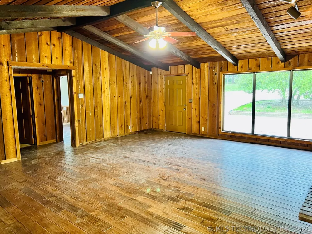 6800 Magnolia Drive Kingston, OK 73439