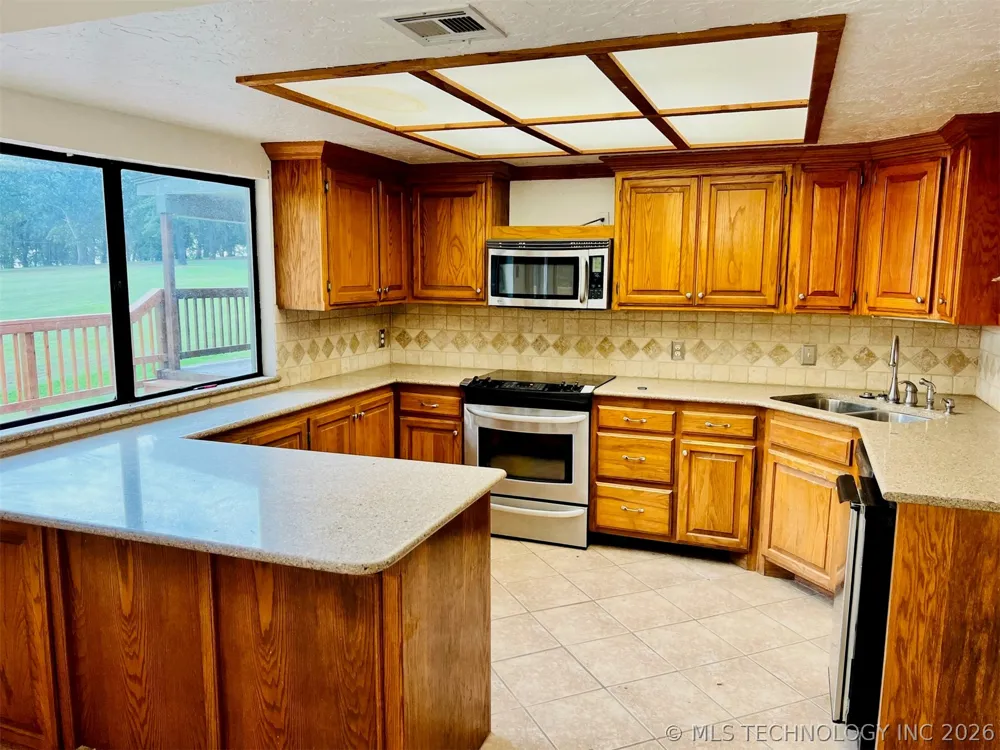 6800 Magnolia Drive Kingston, OK 73439