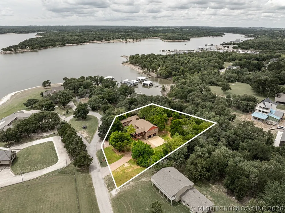 9094 Waters Edge Kingston, OK 73439
