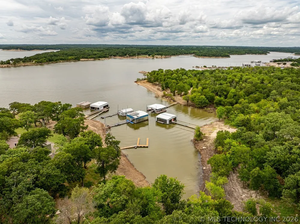 9094 Waters Edge Kingston, OK 73439