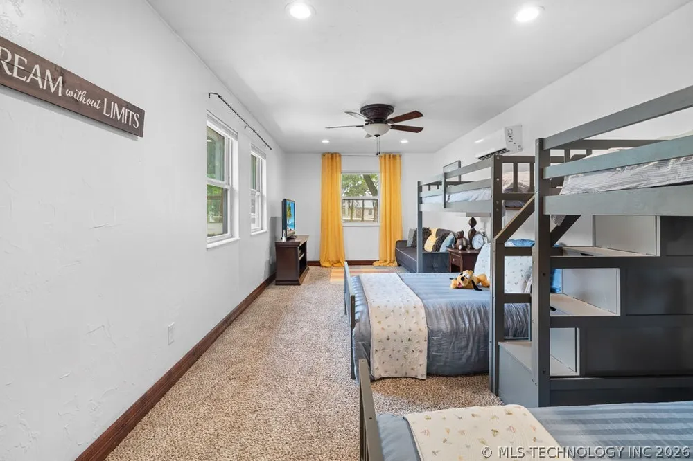 9094 Waters Edge Kingston, OK 73439
