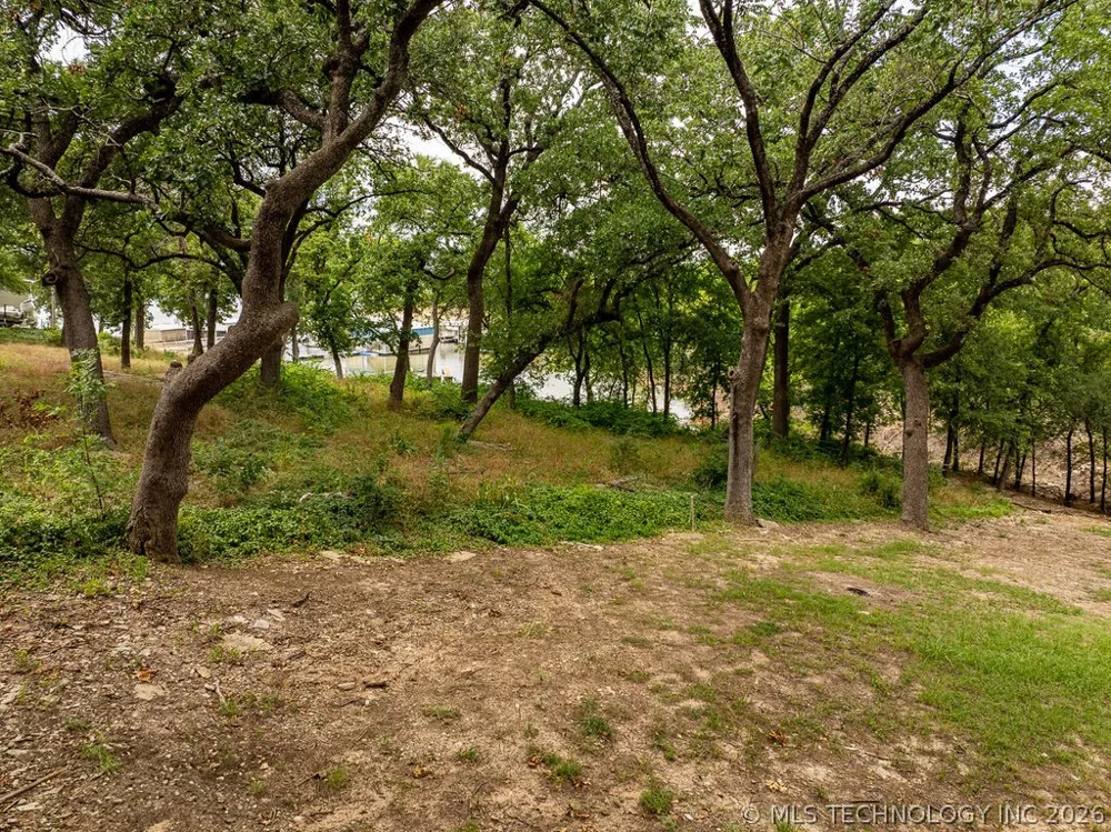 9094 Waters Edge Kingston, OK 73439