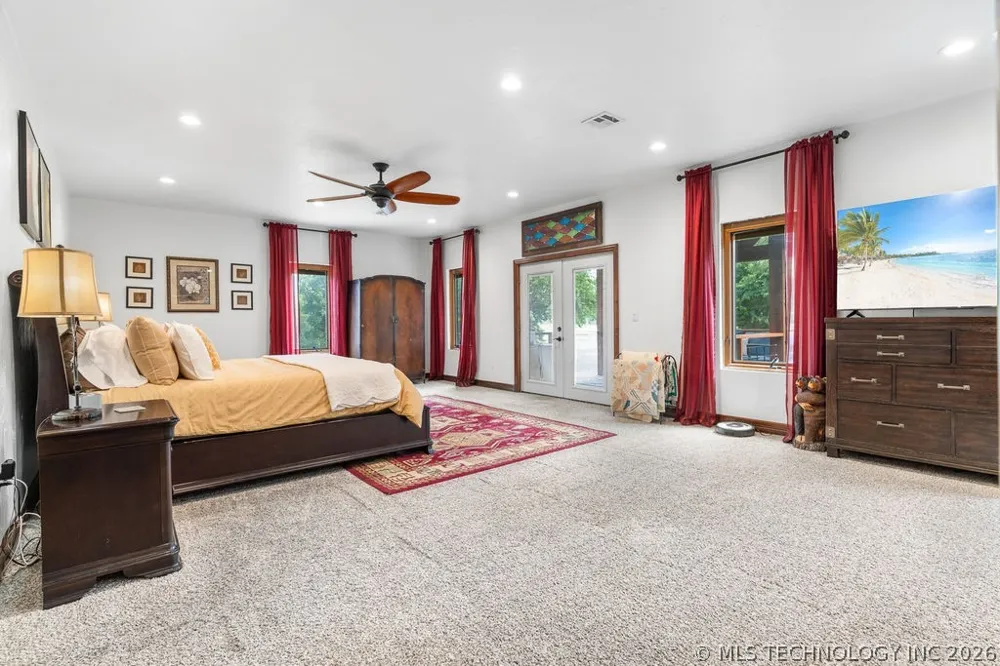9094 Waters Edge Kingston, OK 73439