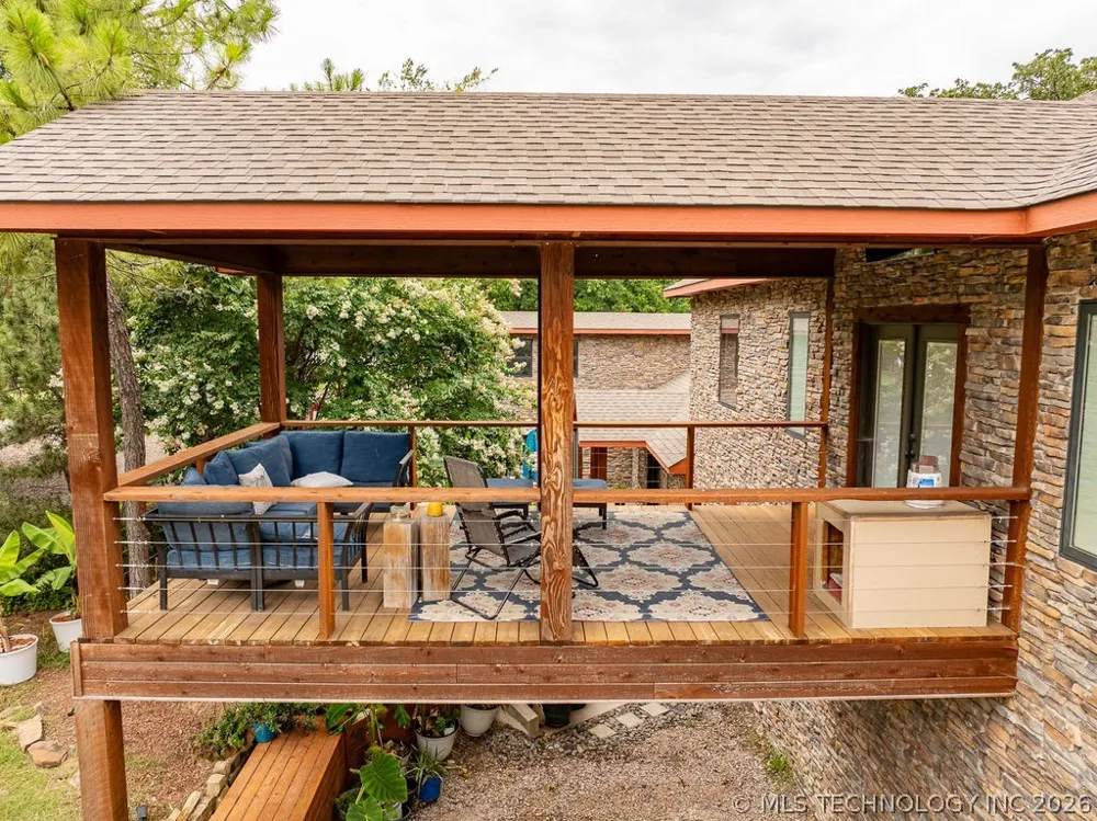 9094 Waters Edge Kingston, OK 73439