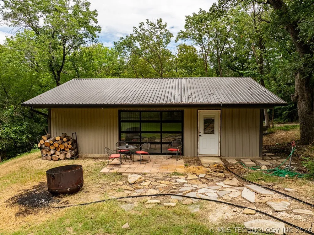 9094 Waters Edge Kingston, OK 73439