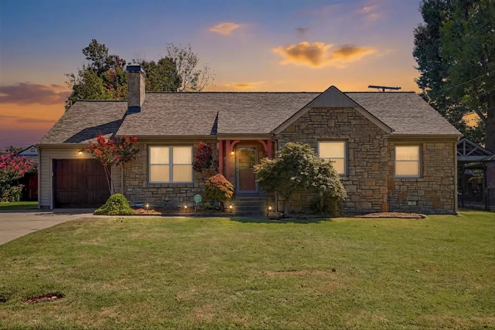 2121 S Louisville Avenue Tulsa, OK 74114