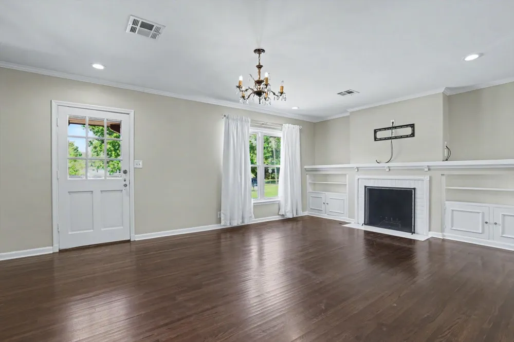 2121 S Louisville Avenue Tulsa, OK 74114